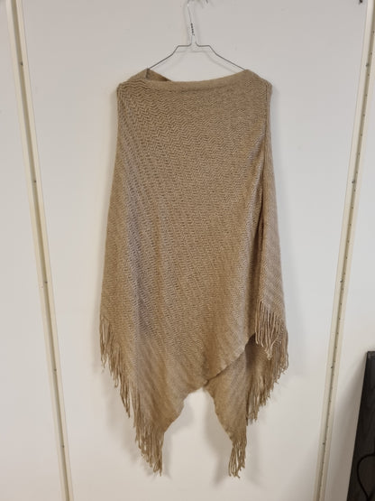 Kamelbrun poncho med frynser