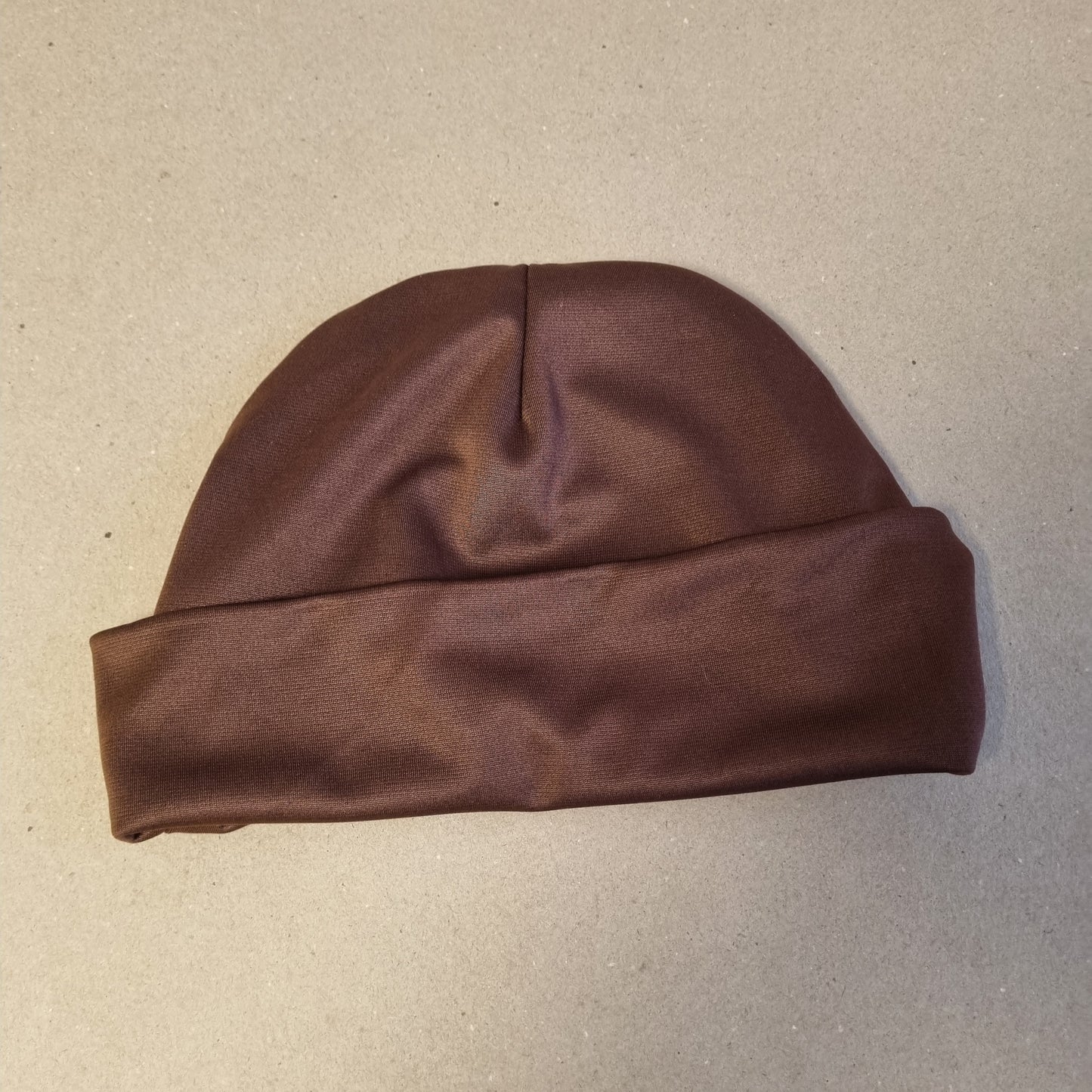 Brun oversized lue / Mad Hattress Shoppe