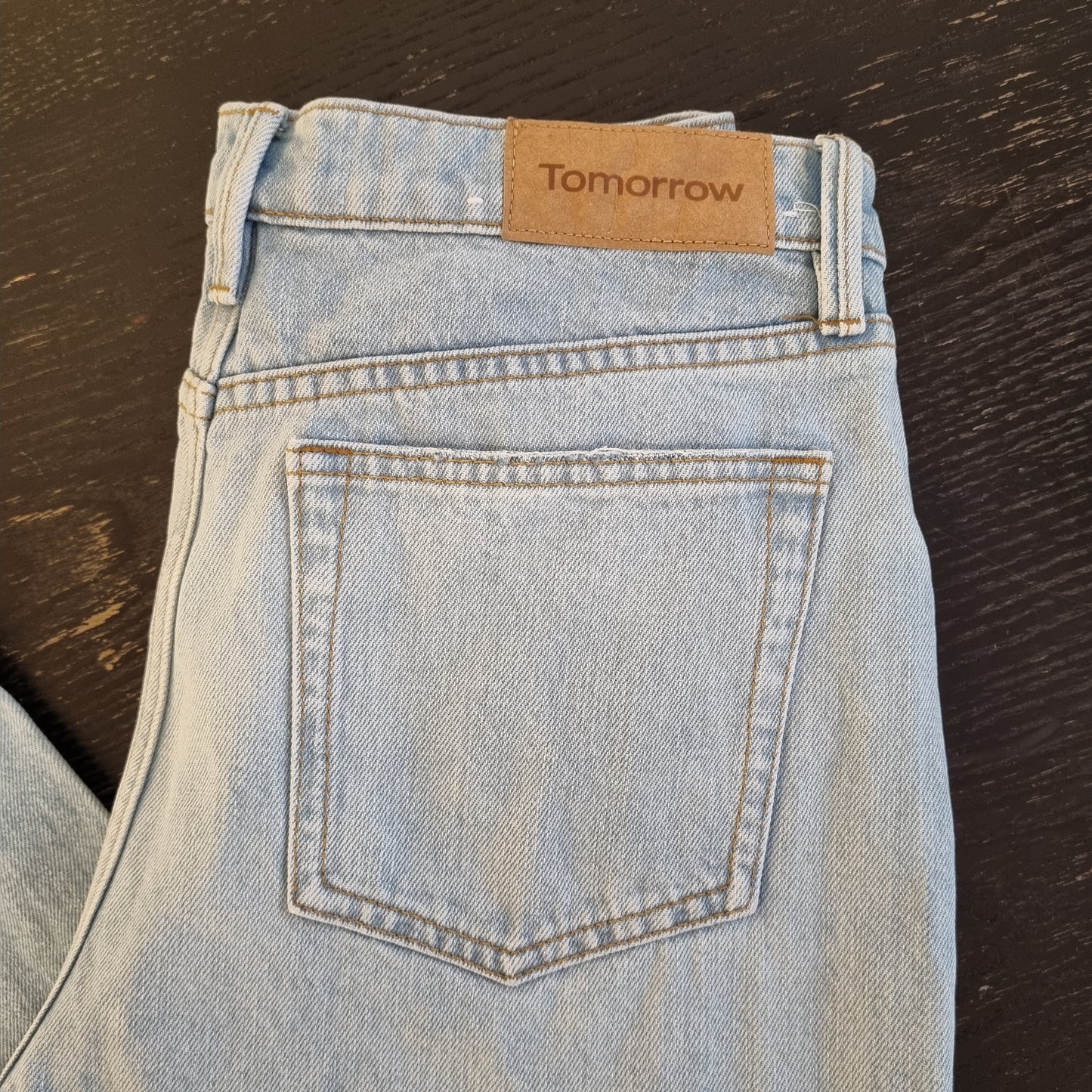 Lyseblå jeans / Tomorrow Teresa - W28/L30
