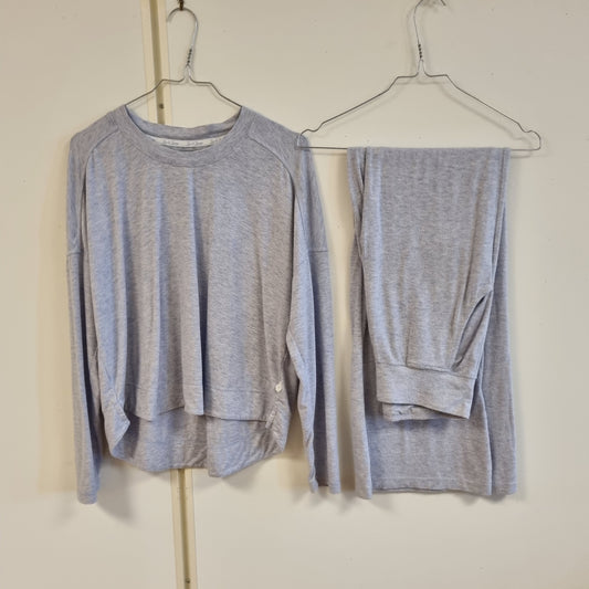 Grått loungesett / pysjamassett - S