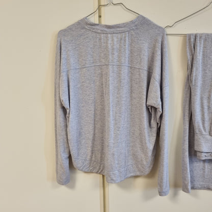 Grått loungesett / pysjamassett - S
