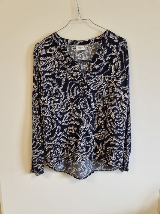 Svart mønstret bluse / Saint Tropez - S