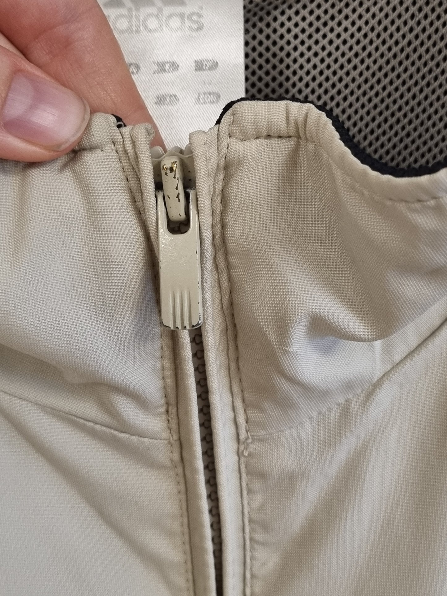 Vintage Adidas vindjakke fra tidlig 2000-tall