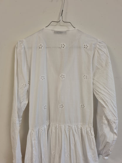 Hvit broderikjole i bomull / Zara - XS