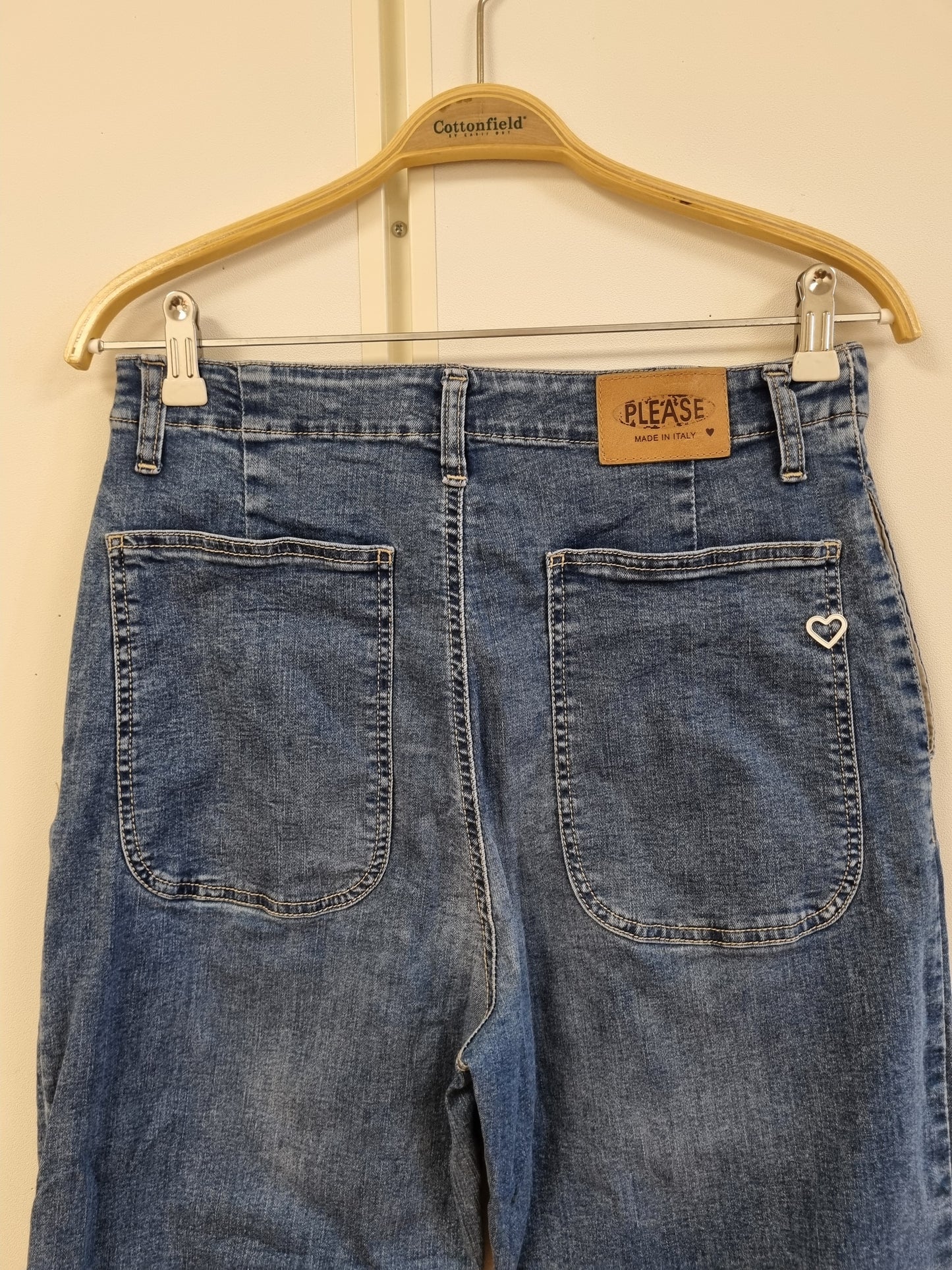 Please / Italiensk jeans - M
