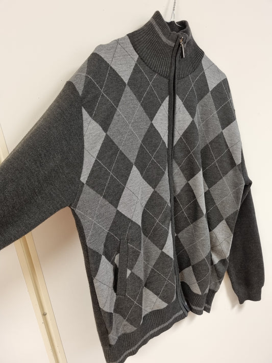 Grå rutete strikkejakke - 2XL
