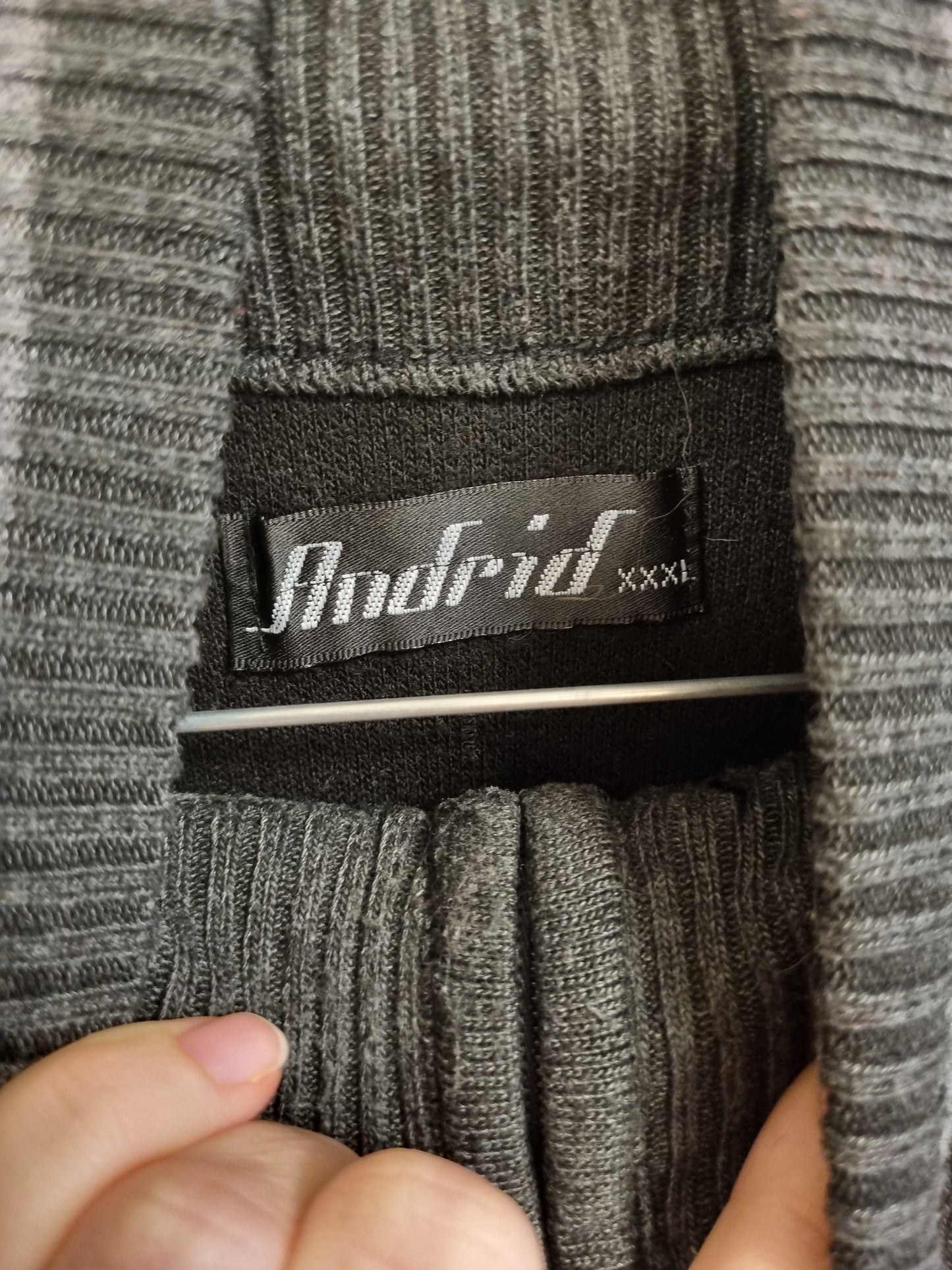 Grå rutete strikkejakke - 2XL