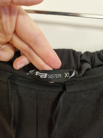 Svart bukse med vide ben - XL