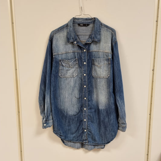 Blå denimskjorte - 38