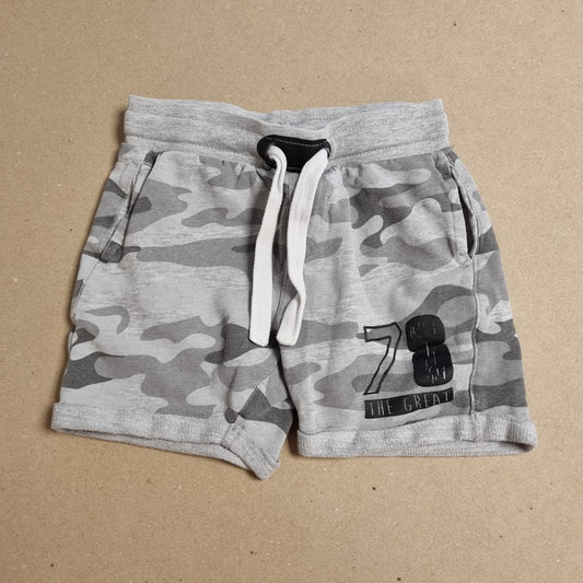 Grå camo shorts - 98/104