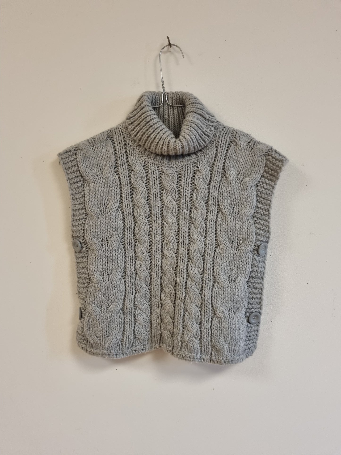 Grå strikket ponchohals / Benetton