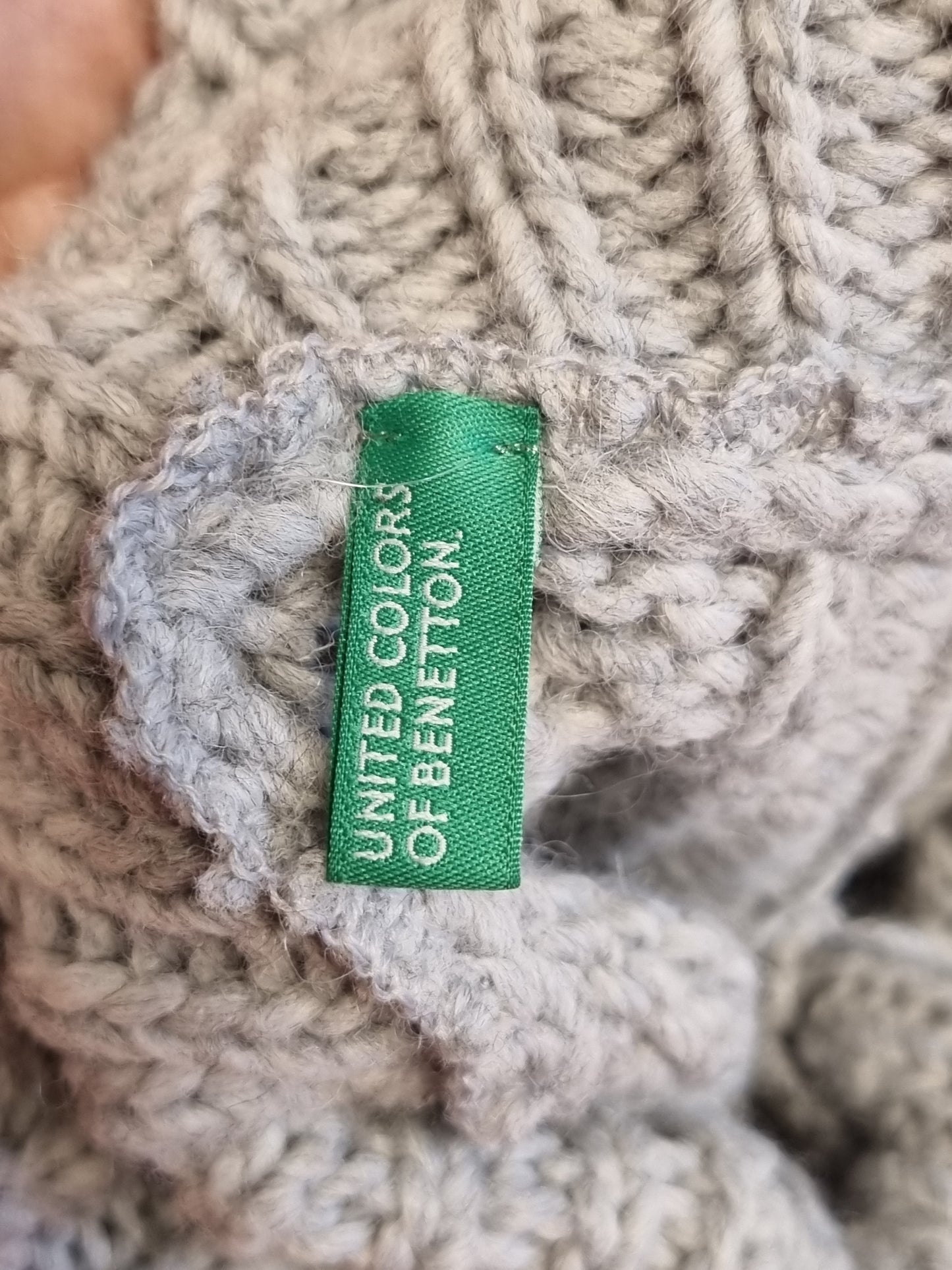 Grå strikket ponchohals / Benetton