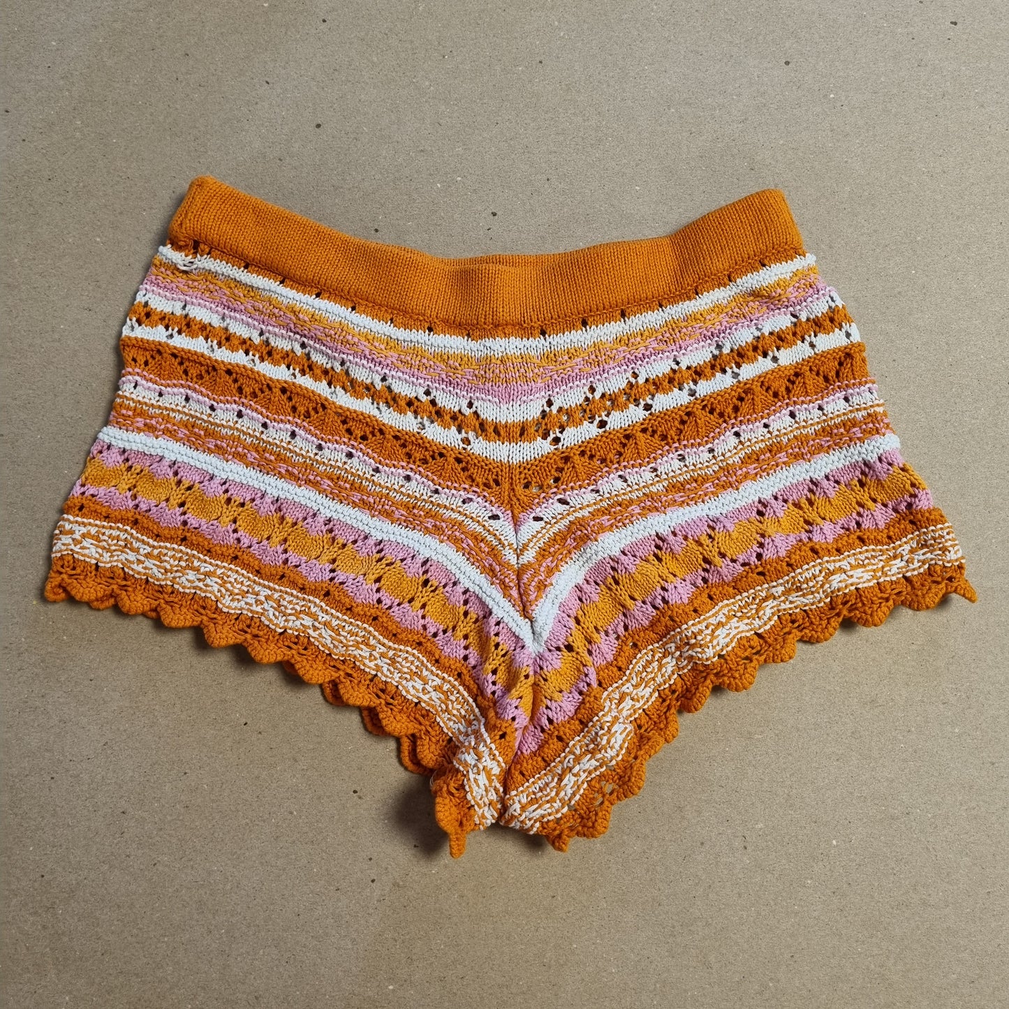 Fargerik strikkeshorts - XS