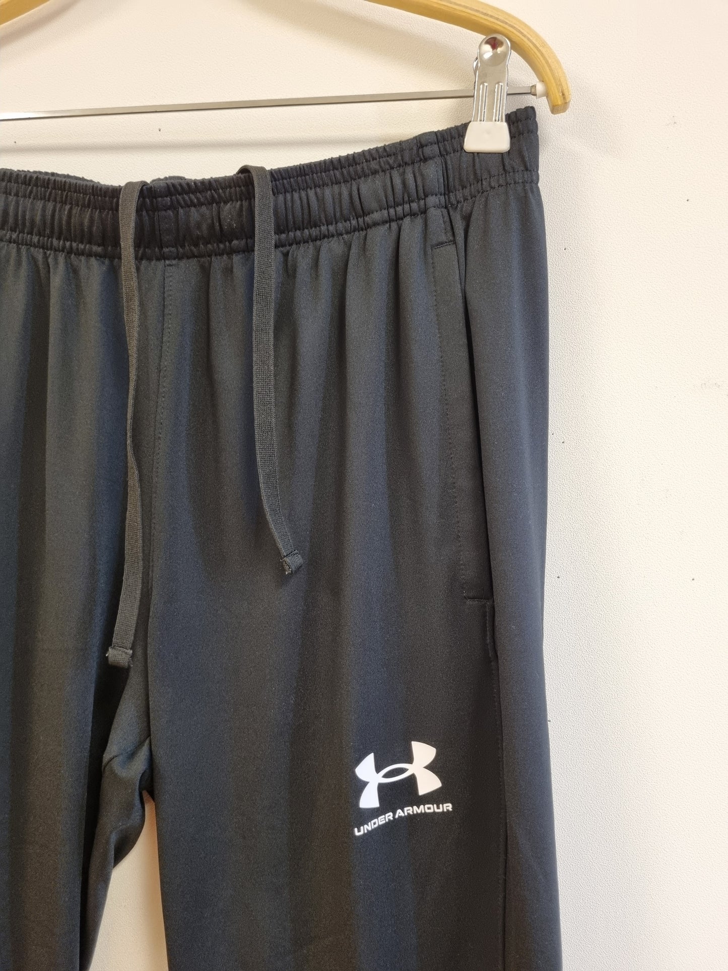 Svart treningsbukse / Under Armour - L