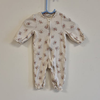 Blomstret pysjamas / Newbie - 56