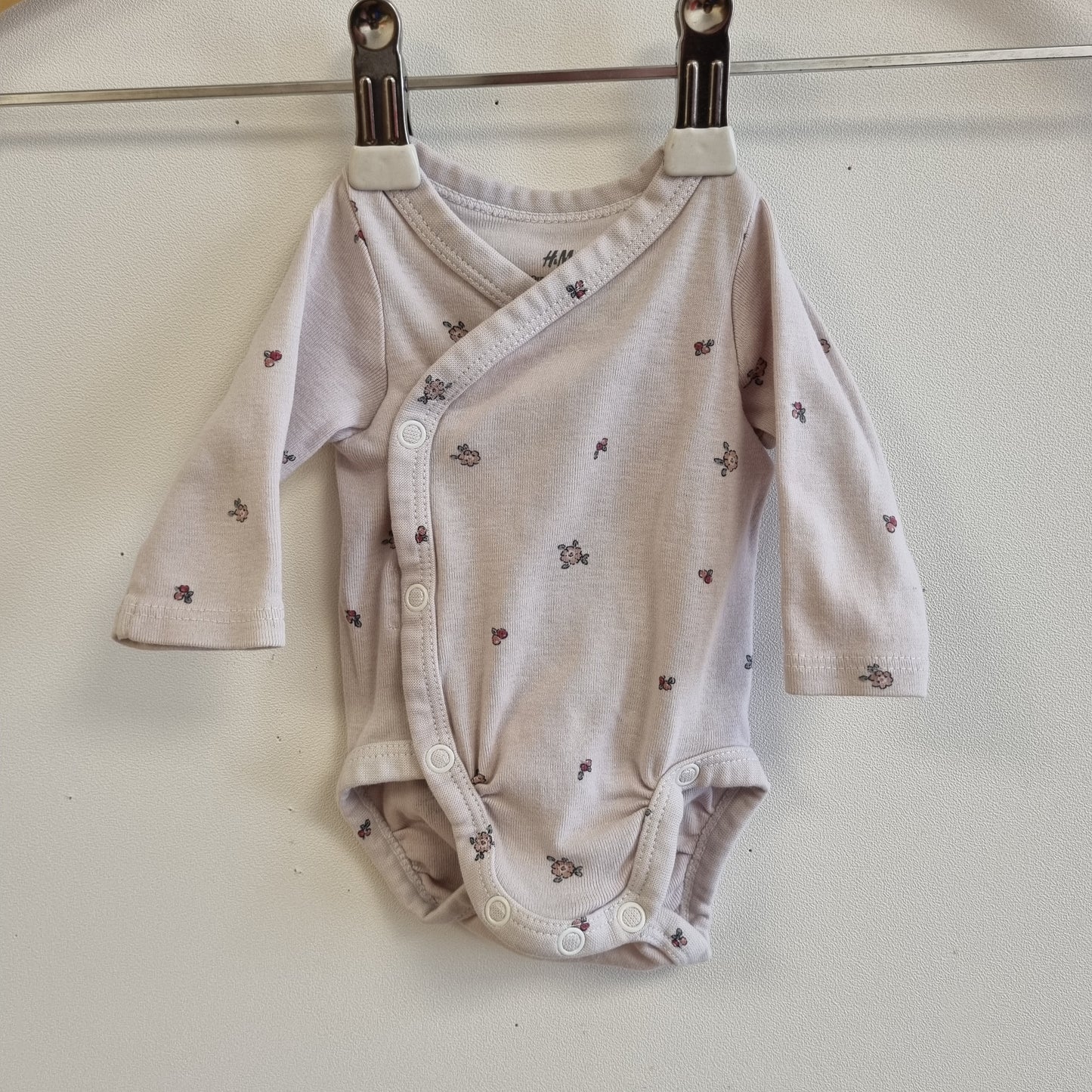 Lys rosa mønstret body - 50
