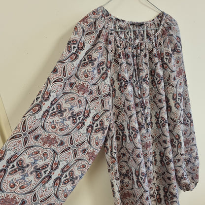 Paisleymønstret bluse - 38