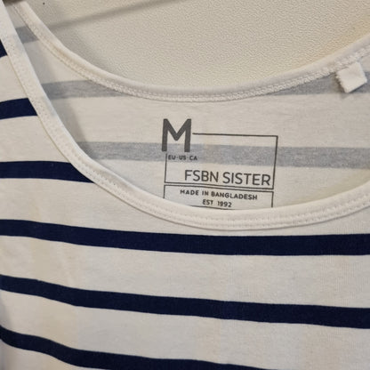 Hvit og mørkeblå stripet singlet - M