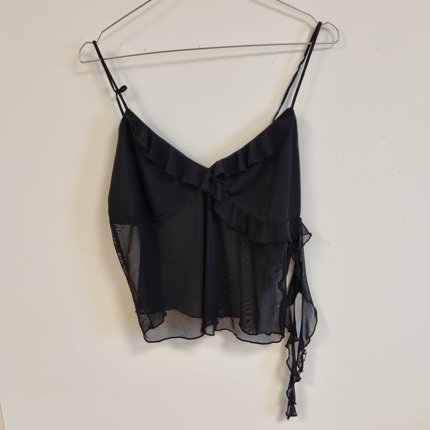 Svart transparent topp med volanger - S/M