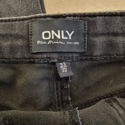 Svart skinny jeans - 33/32