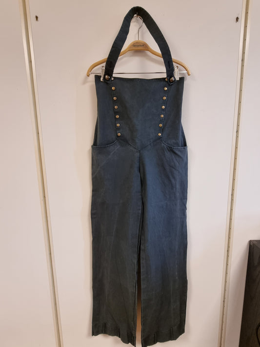 Svart Timjan Design halterneck-jumpsuit