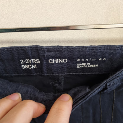 Ny med lapp! Mørkeblå chinoshorts - 98
