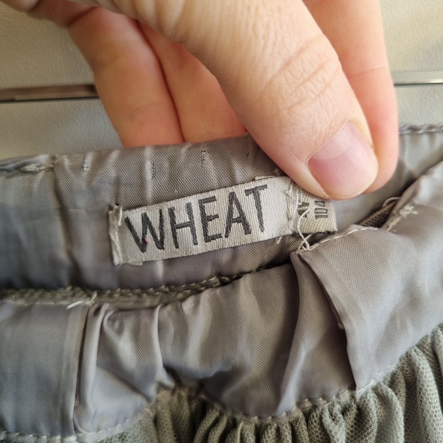 Wheat / grå tyllskjørt - 104