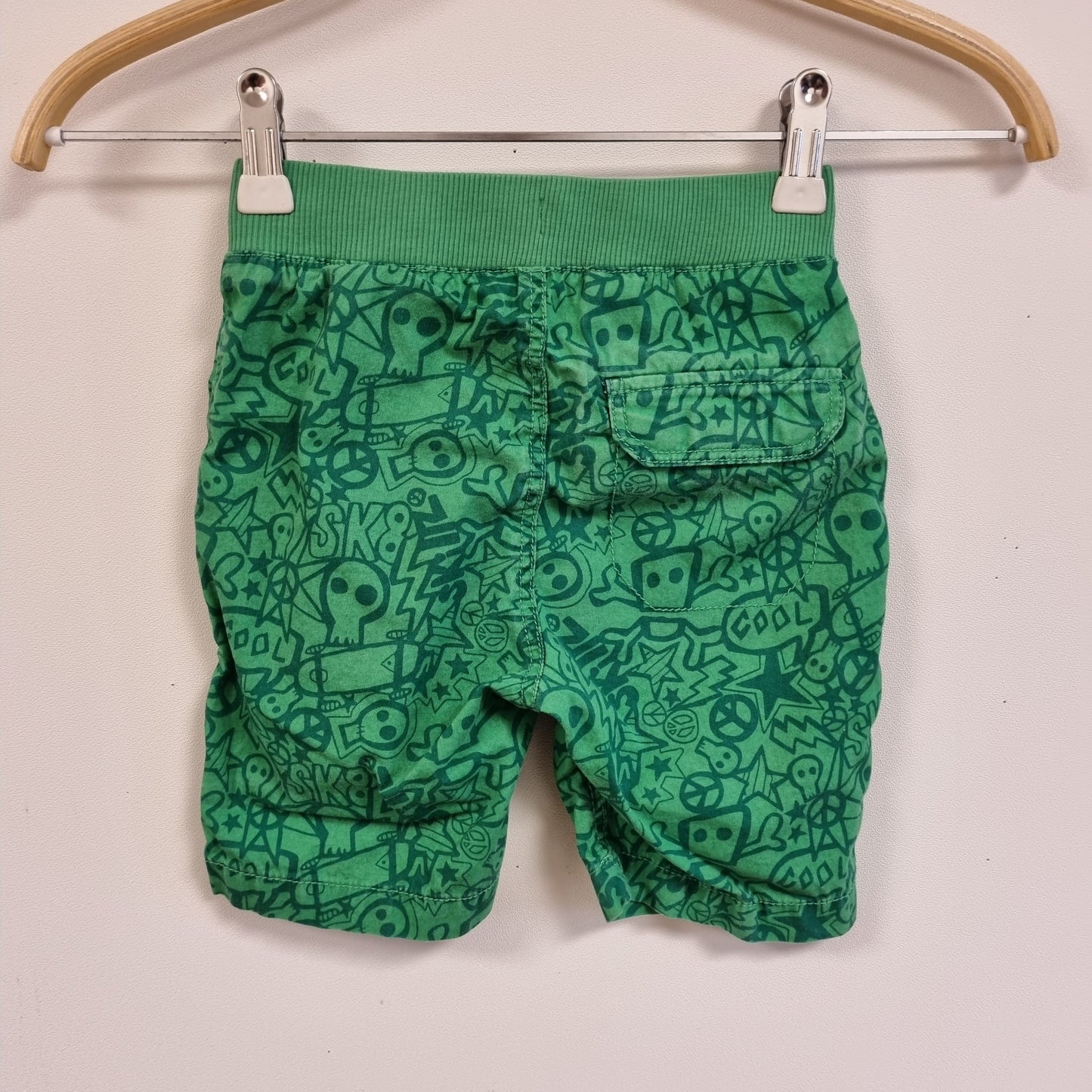 Grønn mønstret shorts - 92