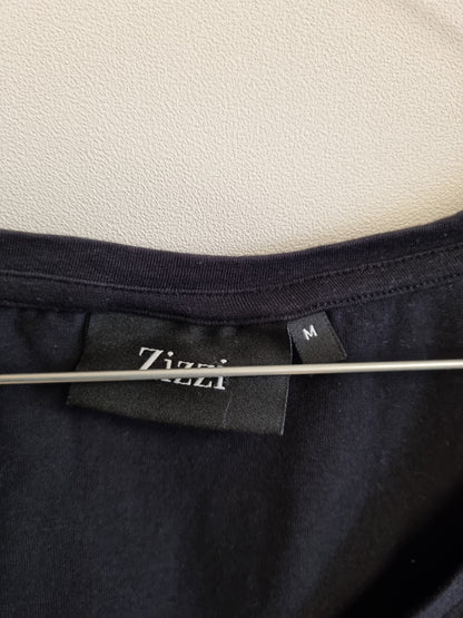 Svart t-skjorte / Zizzi - M
