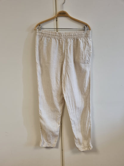 Beige bukse i 100 % lin – M