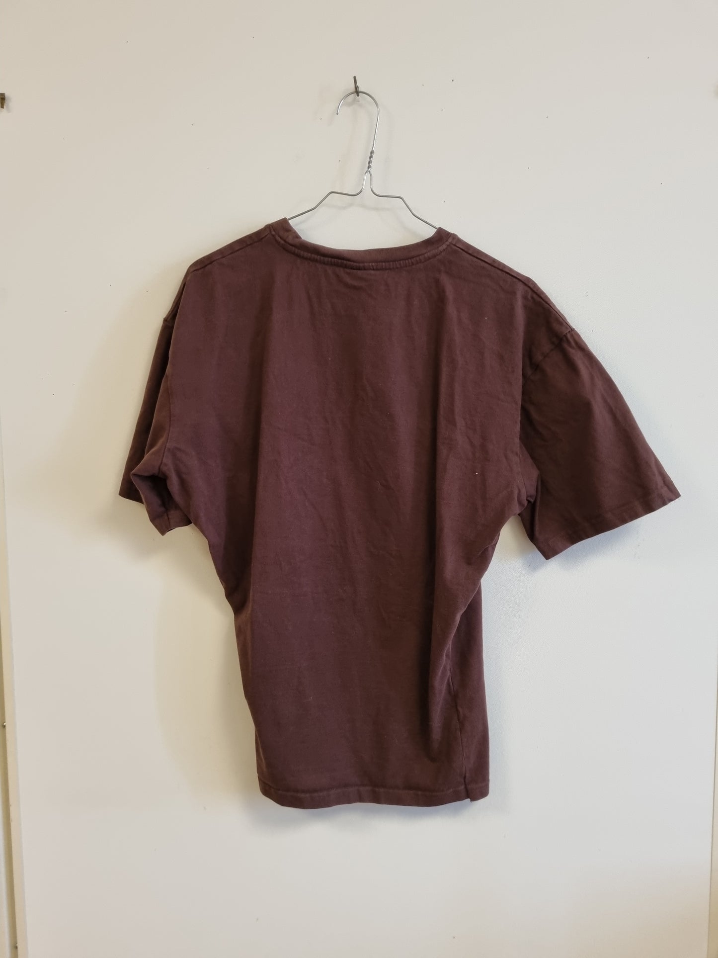 Brun oversized T-skjorte – M