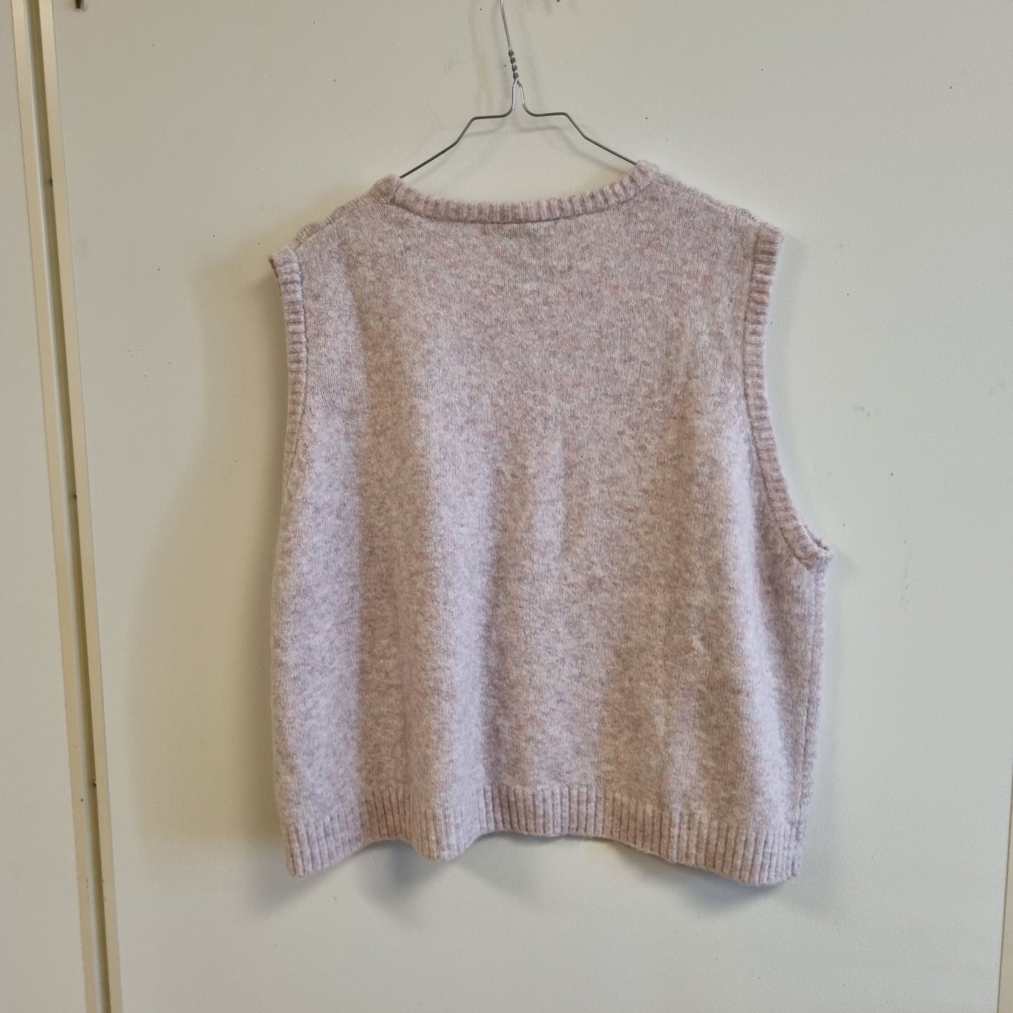 Lys rosa strikkevest – XL