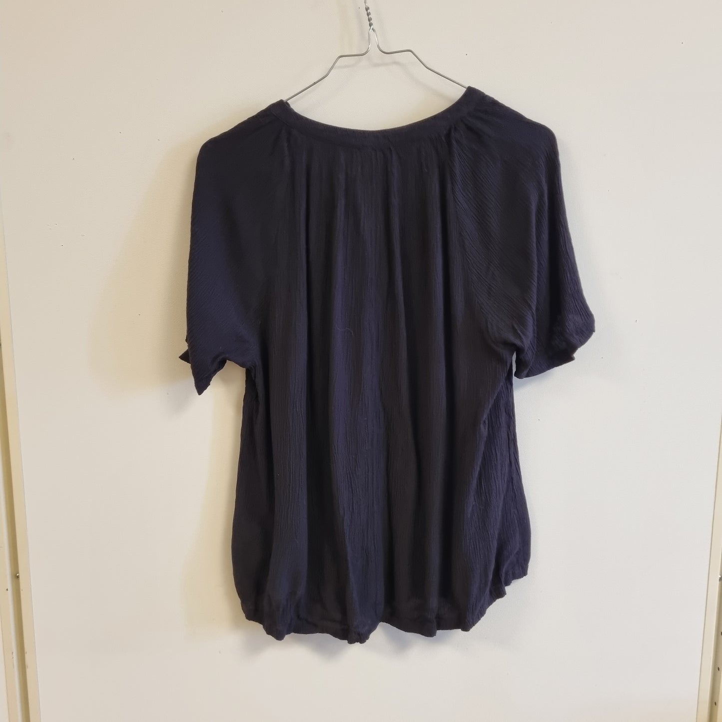 Svart bluse i viskose – S