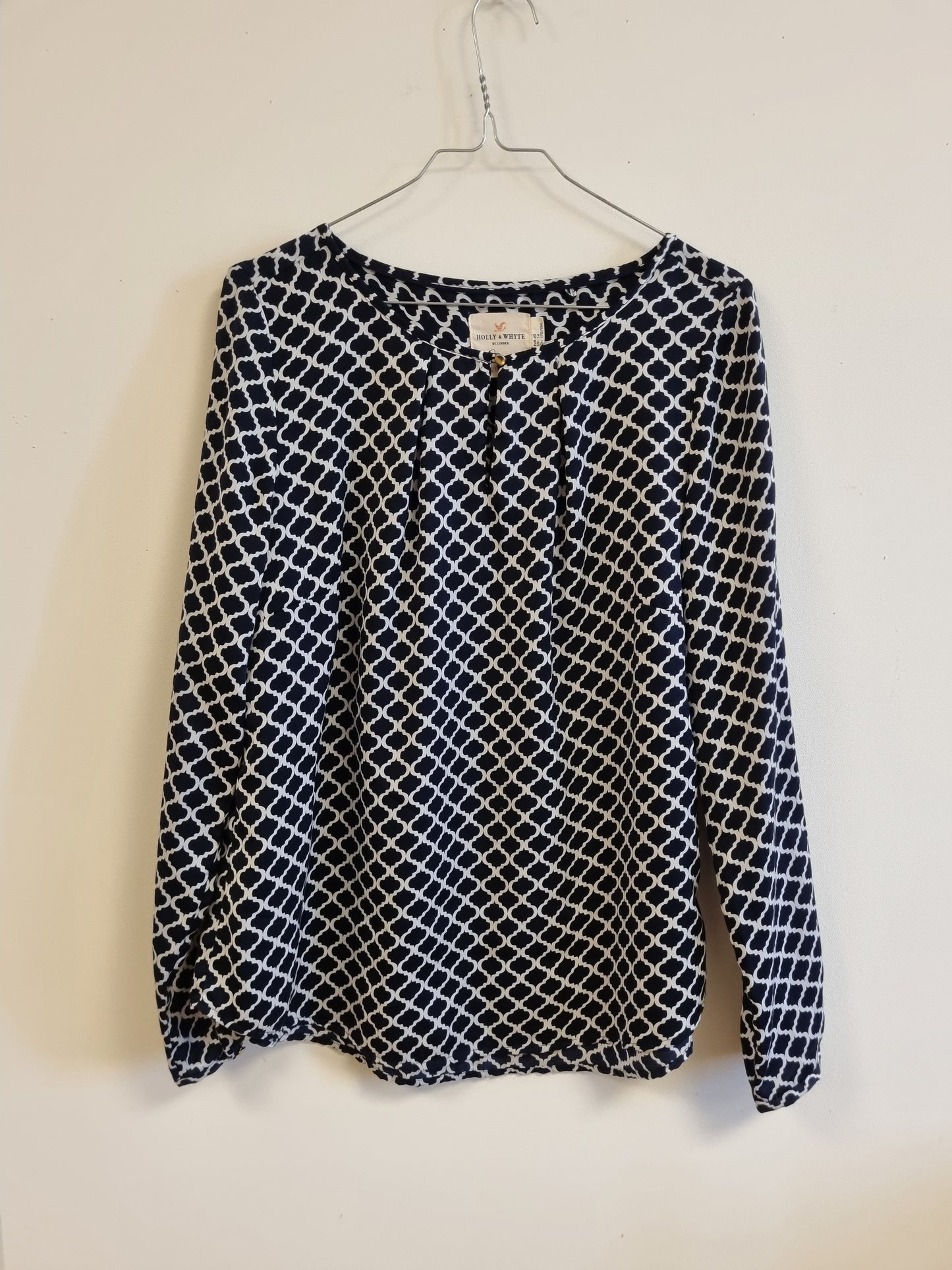 Mørk blå mønstret bluse – 40
