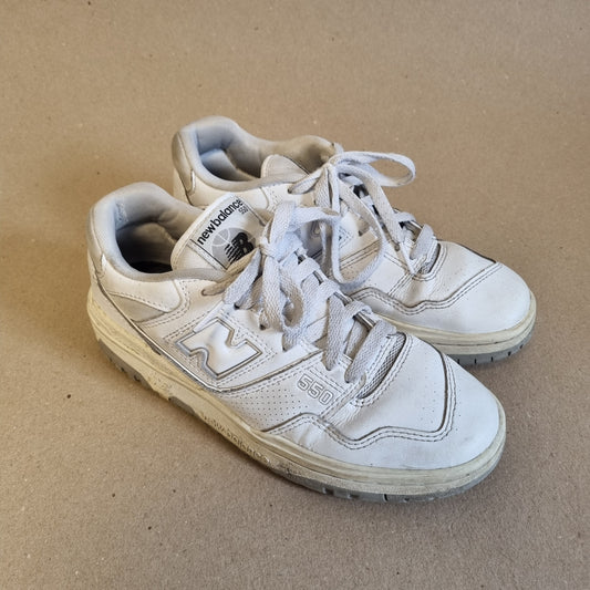 Hvite New Balance 550 sneakers - 38,5