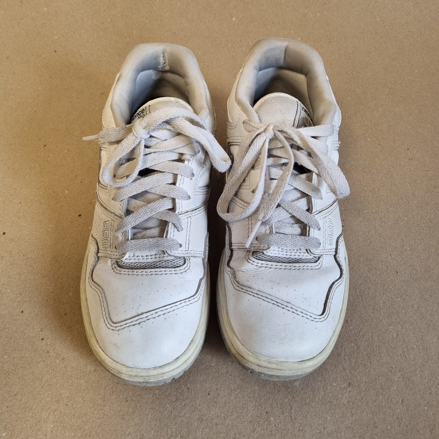 Hvite New Balance 550 sneakers - 38,5