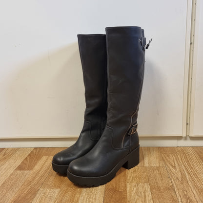Svarte høye boots – 41