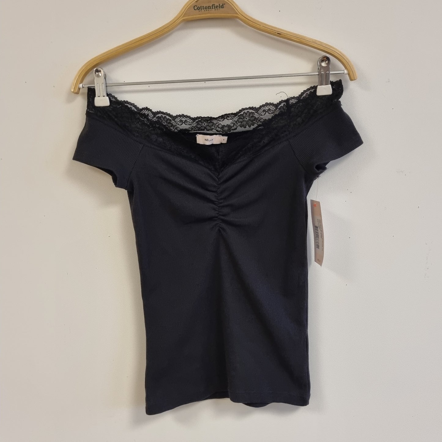NY! Off shoulder-topp med blonder - S