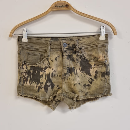 Batikkmønstret denimshorts - ca. S
