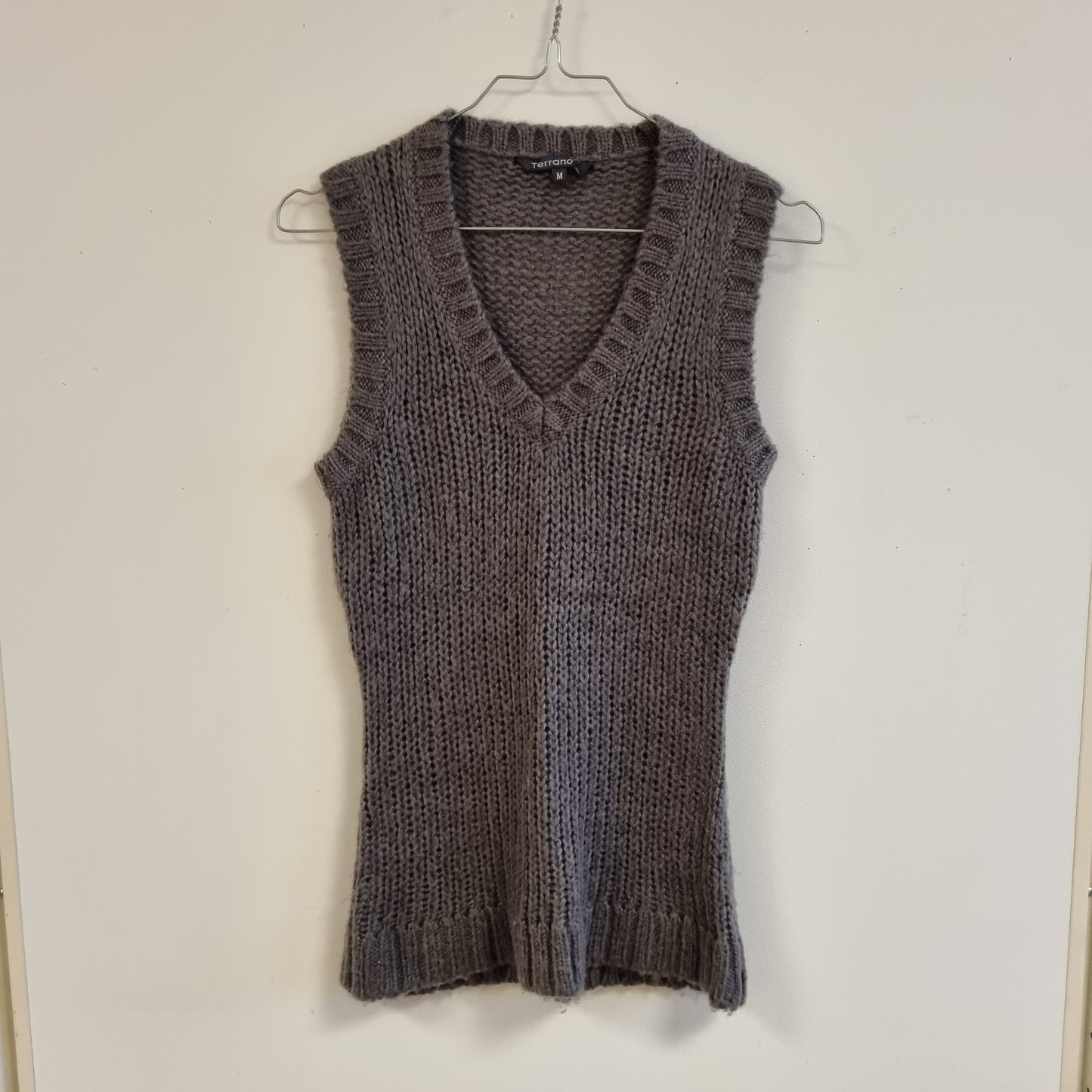 Grå strikket vest - M