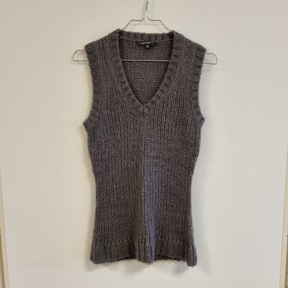 Grå strikket vest - M
