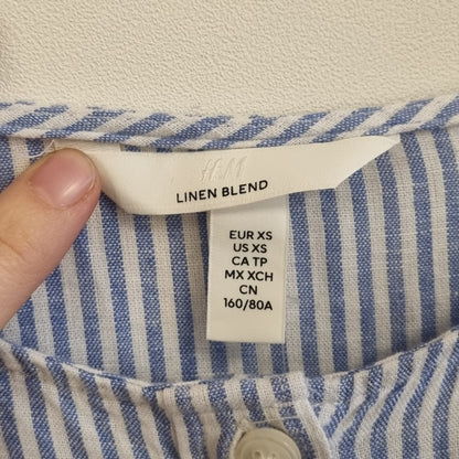 Blåstripet bluse i linblanding - XS