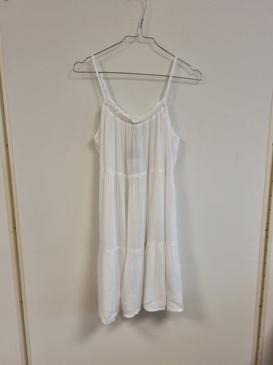 NY! Hvit sommerkjole / 100 % viskose - XS