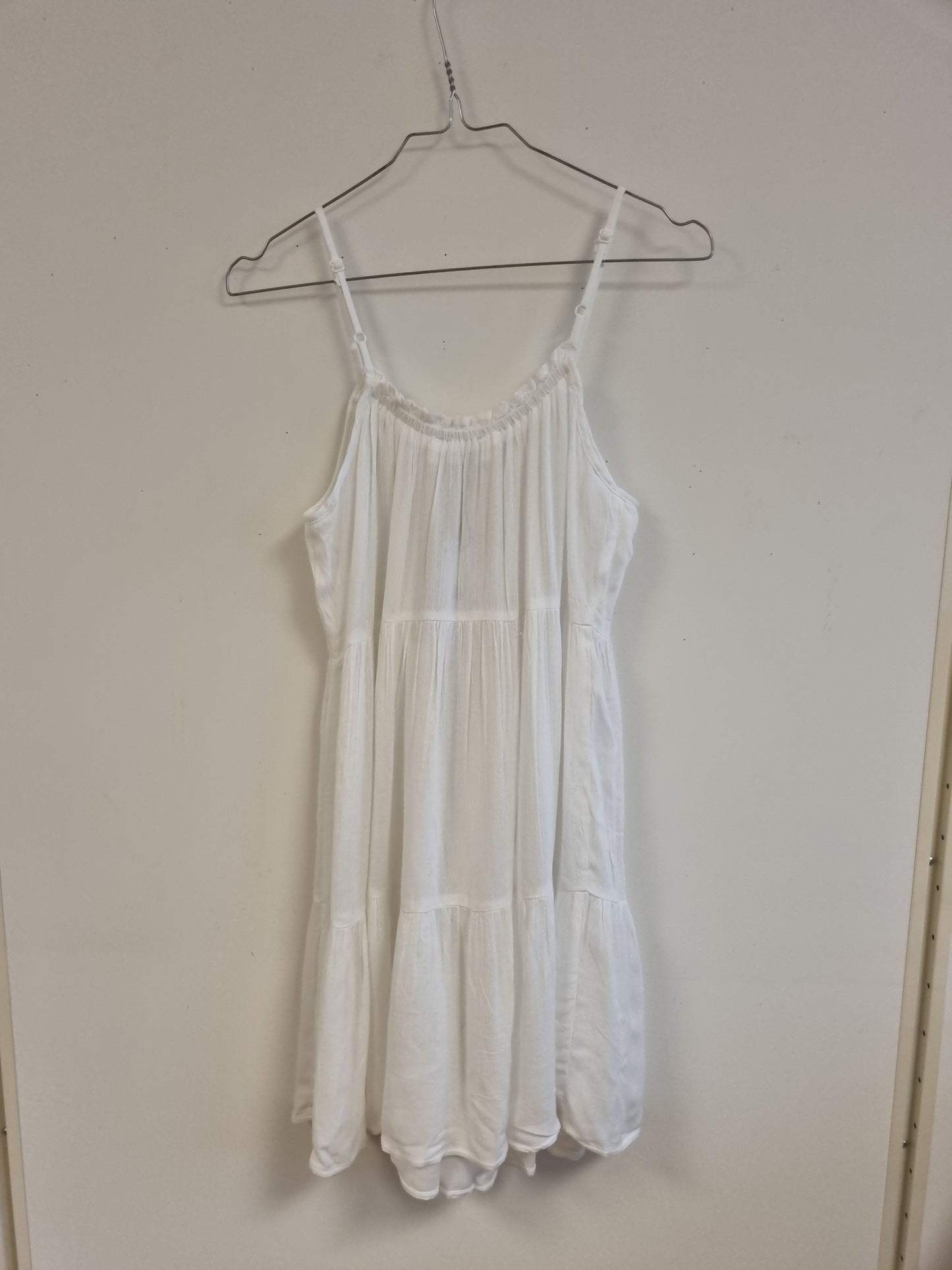 NY! Hvit sommerkjole / 100 % viskose - XS