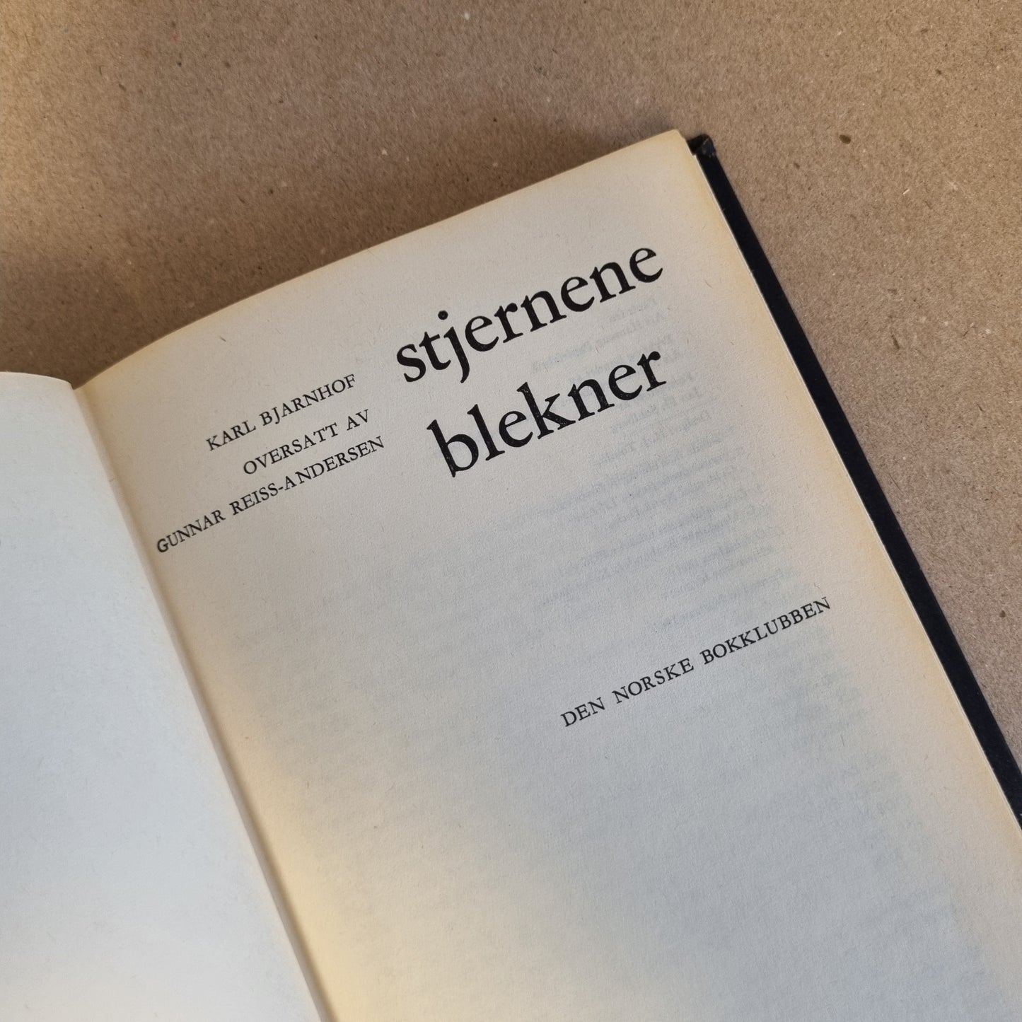 Stjernene blekner – Karl Bjarnhof