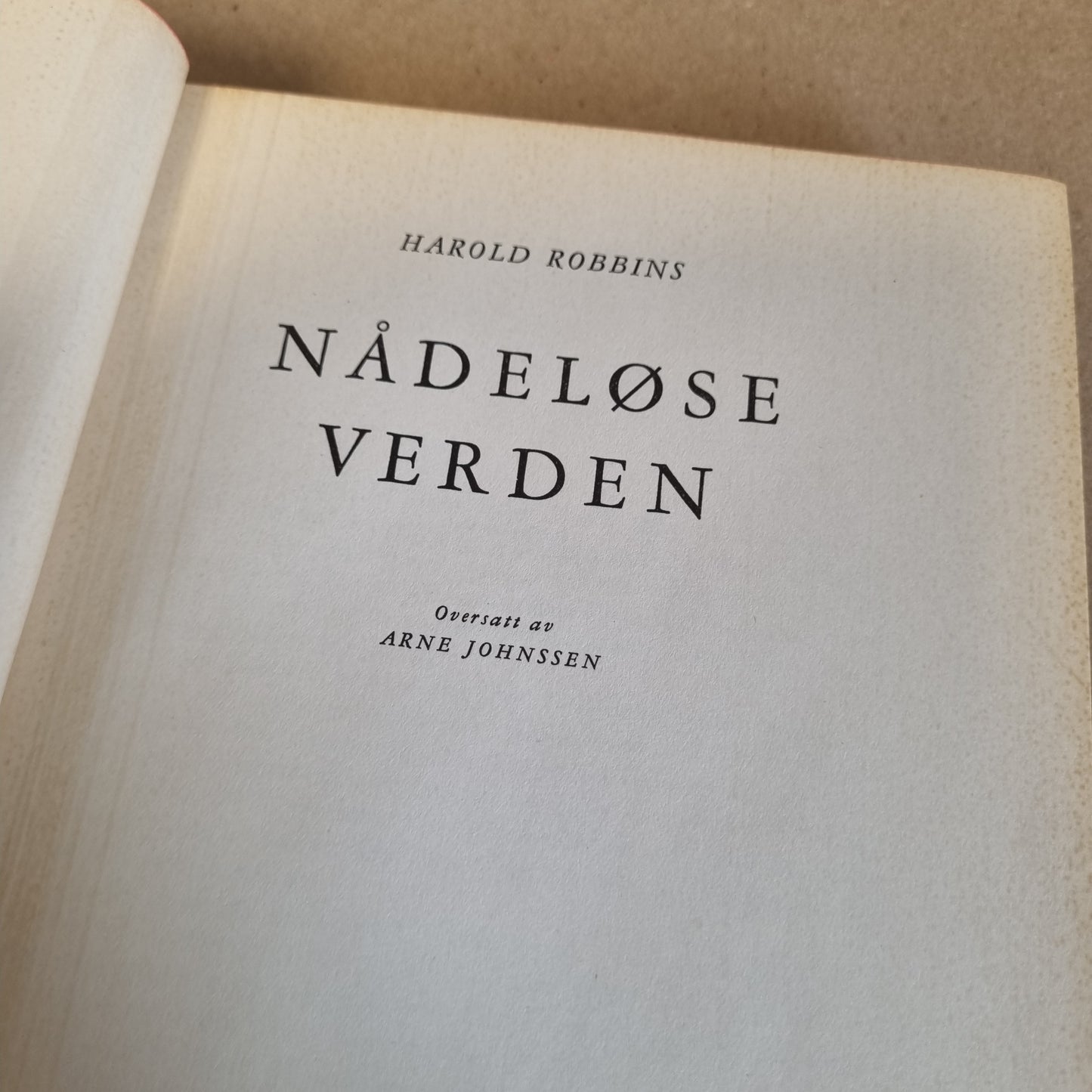 Nådeløse verden – Harold Robbins