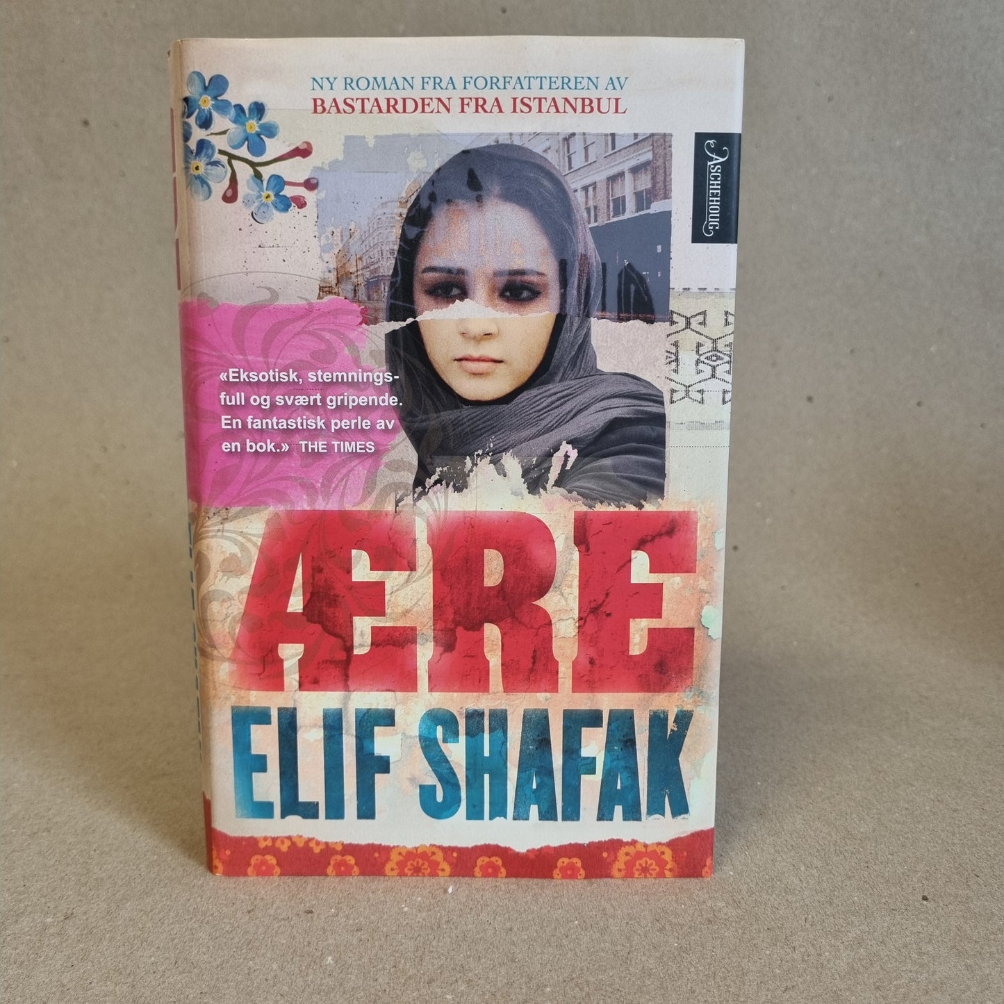 Ære – Elif Shafak