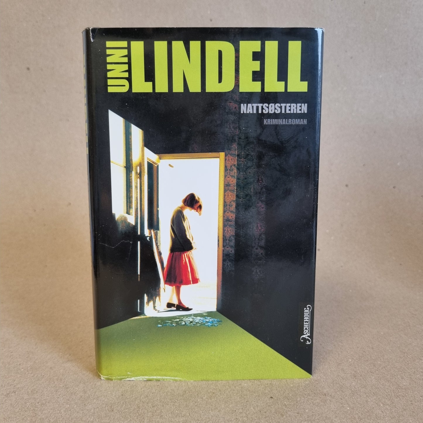 Nattsøsteren – Unni Lindell