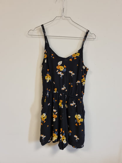 Svart blomstrete romper – 34