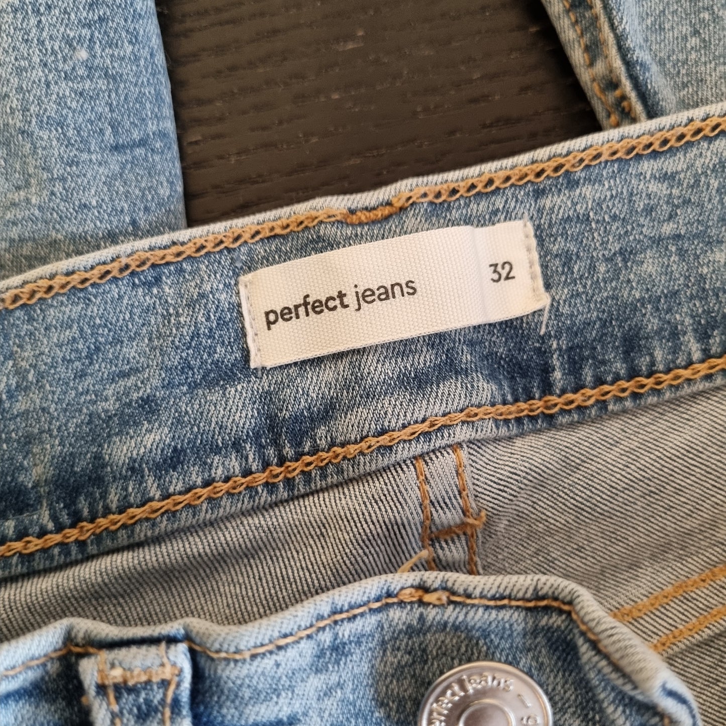Lyse jeans med rette ben – 32